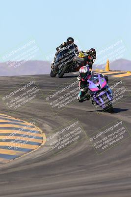 media/Jan-10-2025-CVMA Friday Practice (Fri) [[489e0da257]]/Group 4 and Trackday/Session 3 (Turns 9 and 10)/